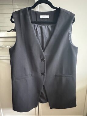 TALULAH Black Sleeveless Blazer Vest